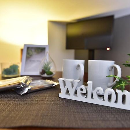モノトーン難波 Apartman Oszaka Kültér fotó